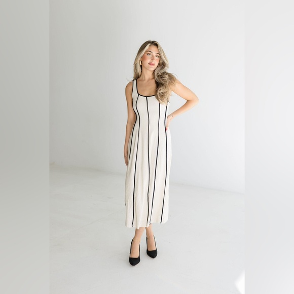 Miss Match Samantha Sleeveless Contrast Piping Linen Dress, Size Medium - Picture 4 of 12